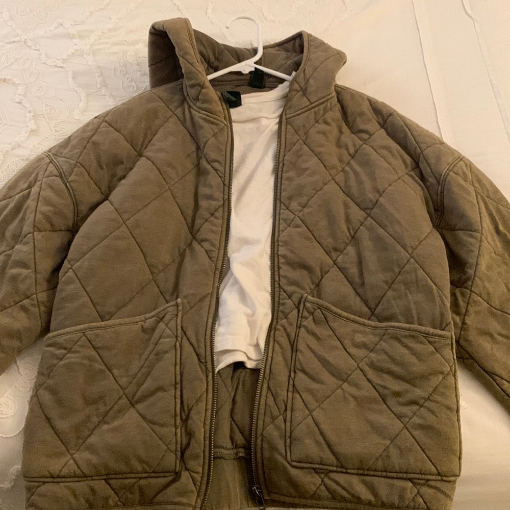Green zip up quilted jacket (forever 21)